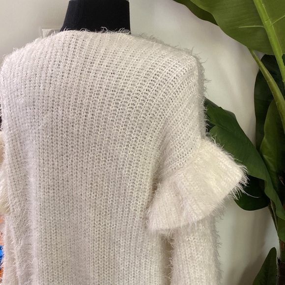 Make + Model Ivory Long Tunic Cardigan - Picture 9 of 11